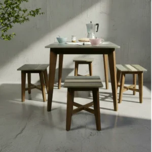Beatrice breakfast table and stools